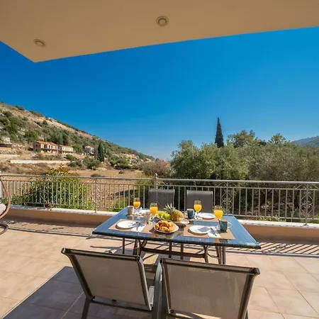 Vila Family Citrine Kefalonia - Near Agia Efimia